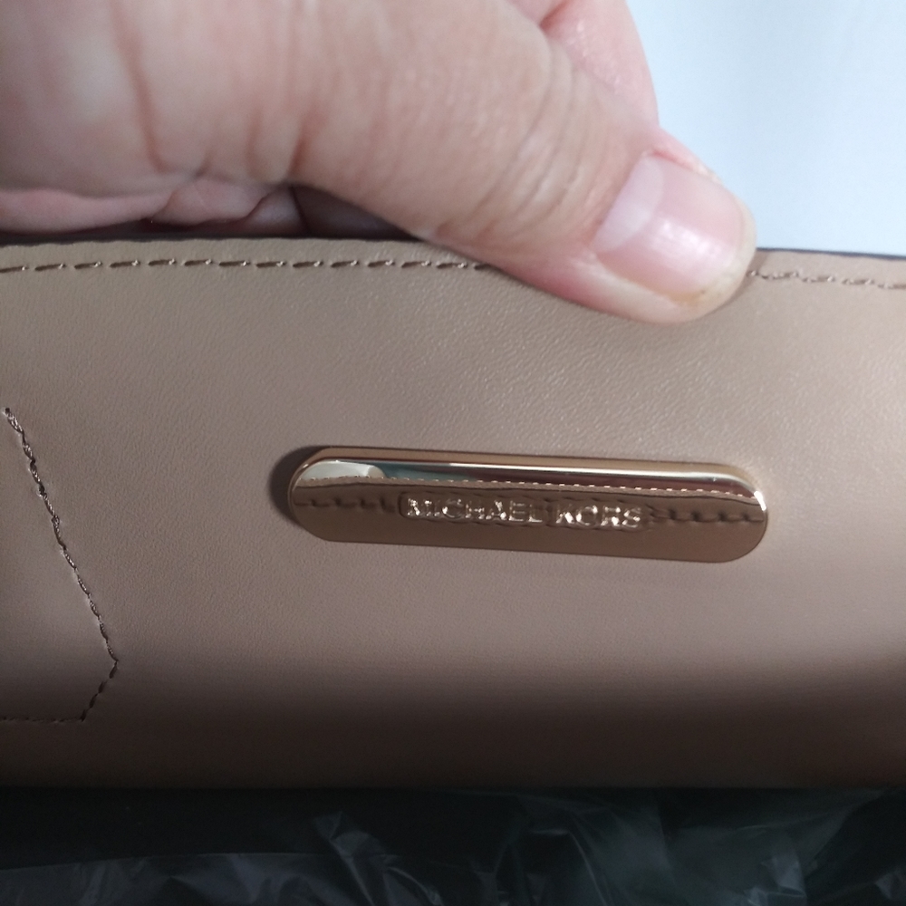 NWOT Michael Kors(Authentic) 🎊HOST PICK🎊 - Picture 5 of 8